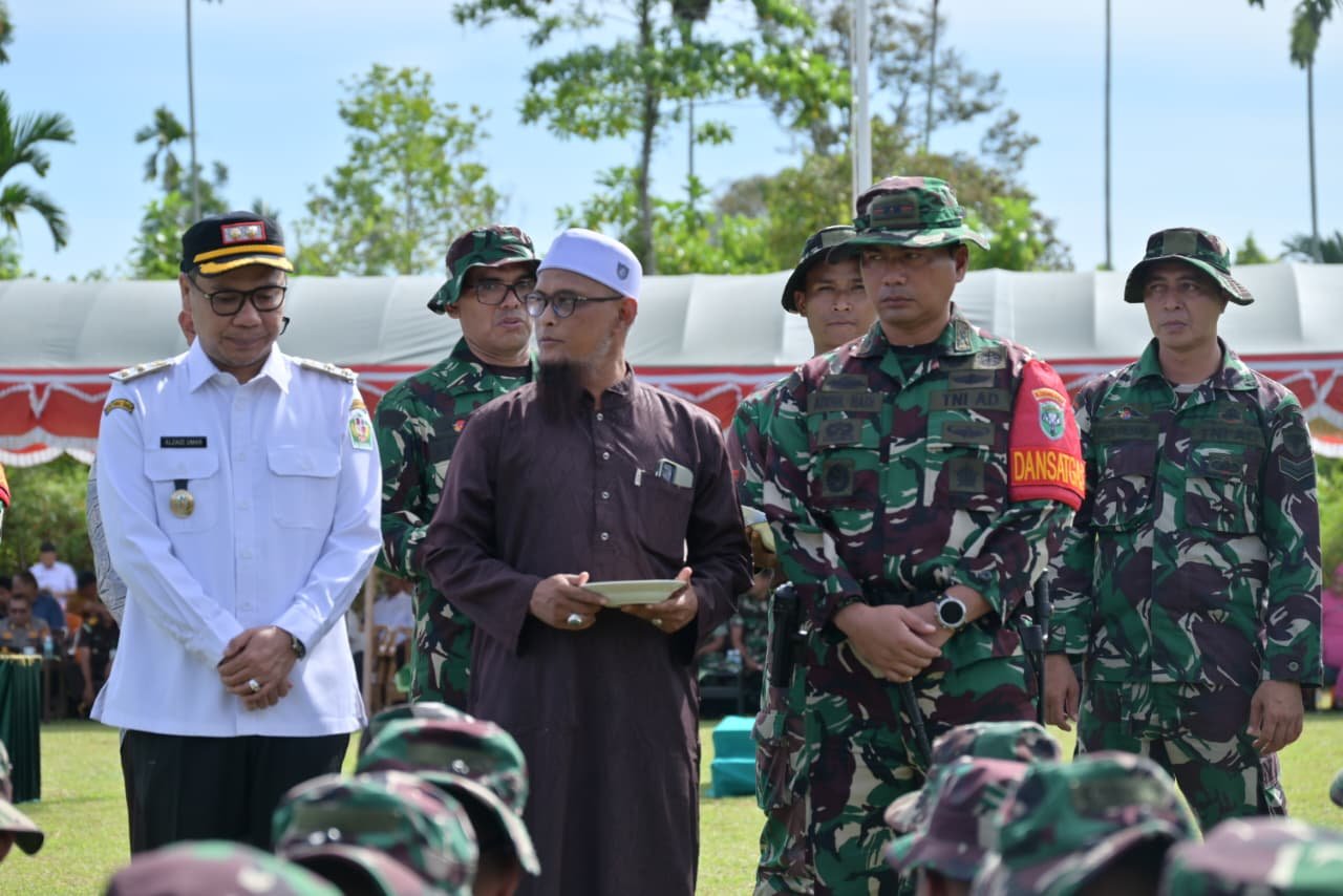 Peusijuek Personel dan Alutsista Awali Pengabdian Satgas TMMD Ke-129 Kodim 0102/Pidie
