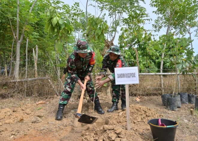TMMD Ke-129 Kodim 0102/Pidie Ajak Warga Manfaatkan Lahan Produktif Lewat Penanaman Pohon Buah