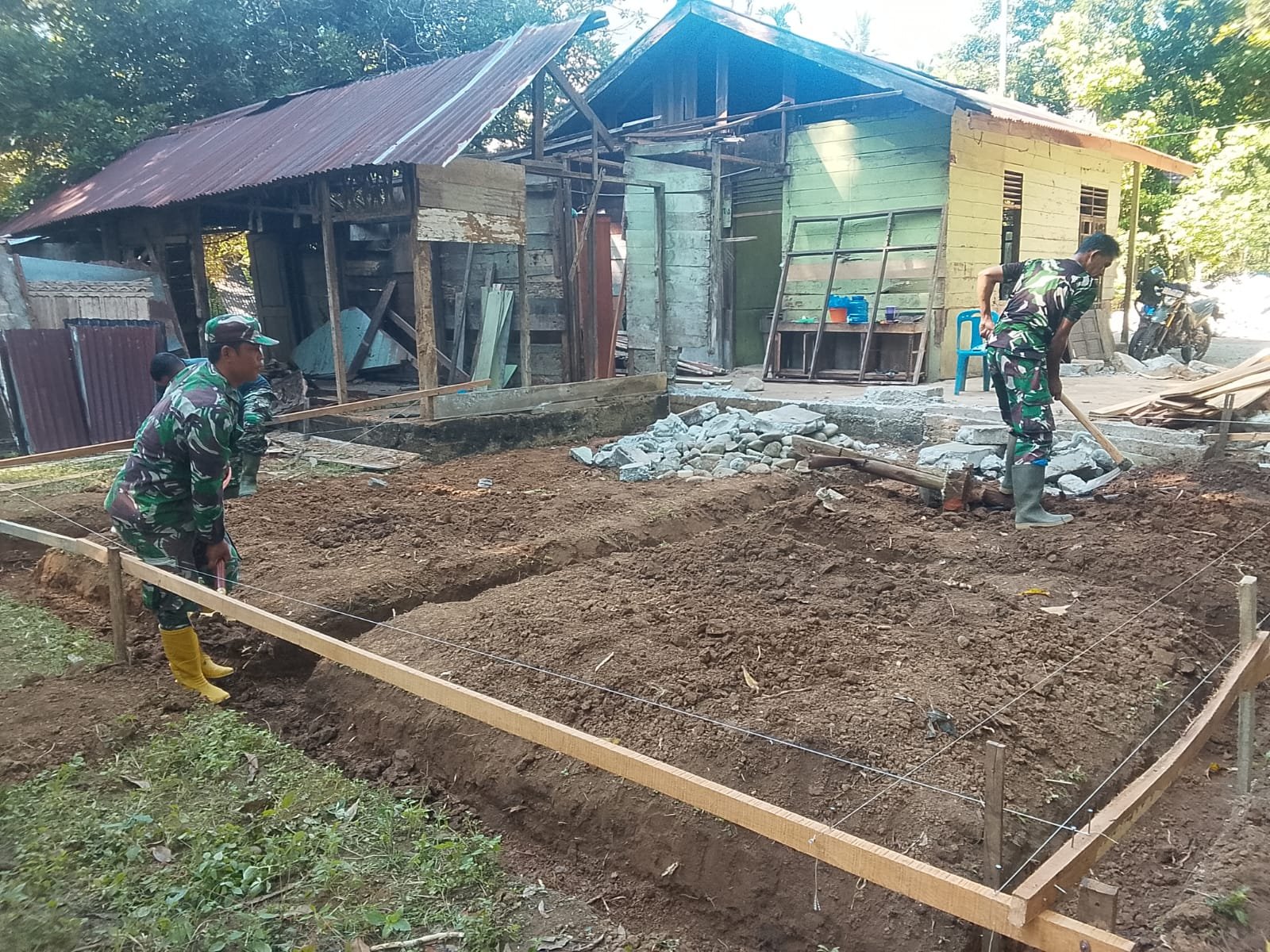 Warga Pidie Sambut Baik Proyek Rumah Layak dari TMMD Ke-129 Kodim 0102