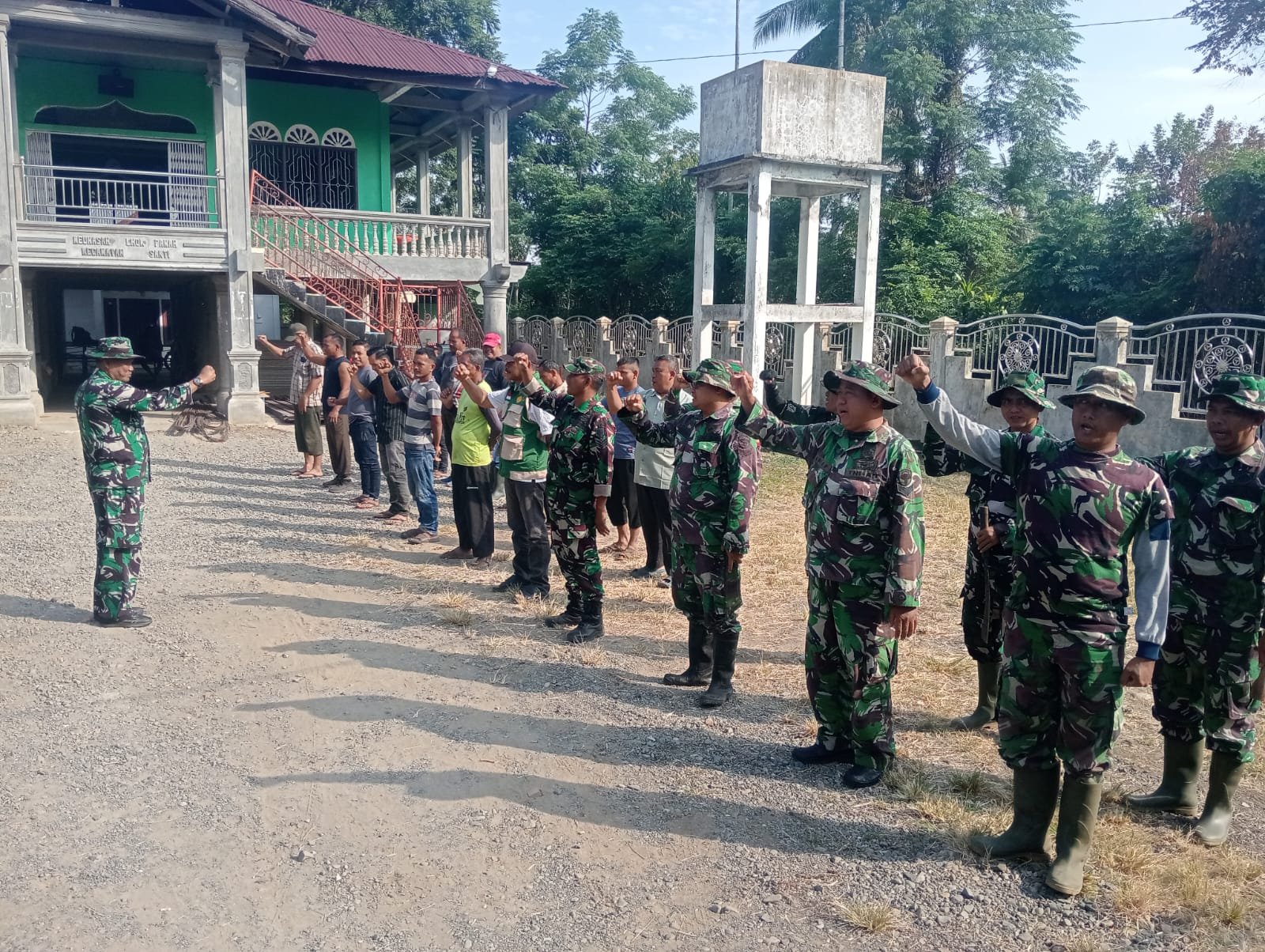Apel Pagi Satgas TMMD Ke-129 Kodim 0102/Pidie, Maksimalkan Kinerja dan Perkuat Koordinasi di Lapangan