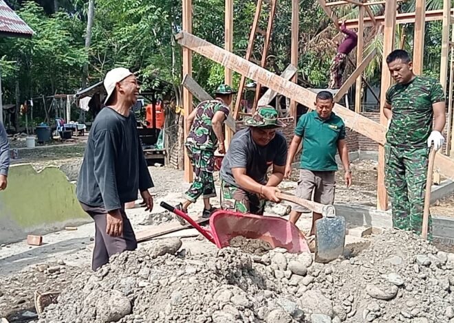 Gotong Royong Satgas TMMD dan Warga Percepat Penimbunan Material Rehab RTLH