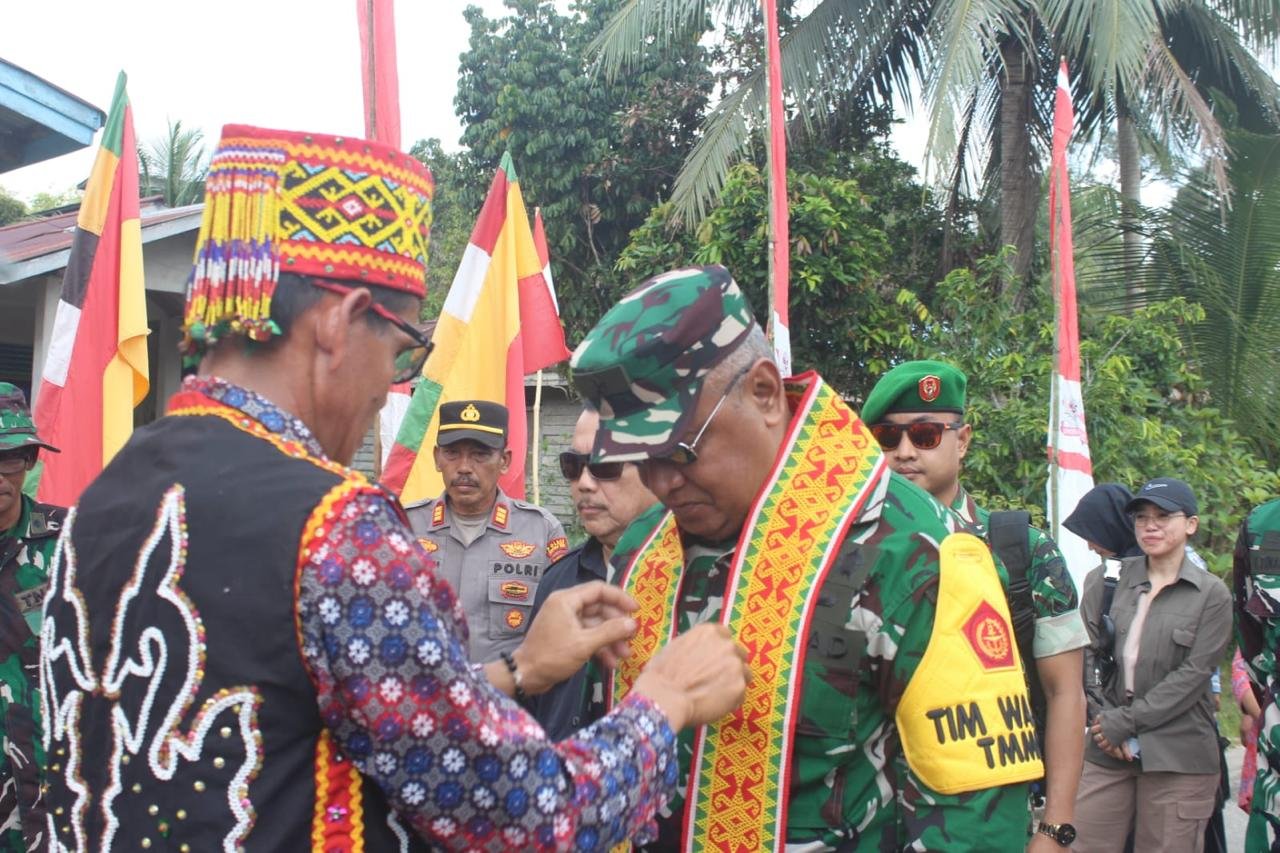 Kunjungan Tim Wasev Jadi Suntikan Semangat, Satgas TMMD 129 Kodim 1206/Putussibau Siap Tingkatkan Kualitas Pembangunan