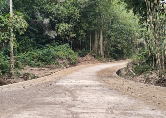 Gotong Royong Satgas dan Warga Tuntaskan Rabat Beton 1.766 Meter di Sekardadi