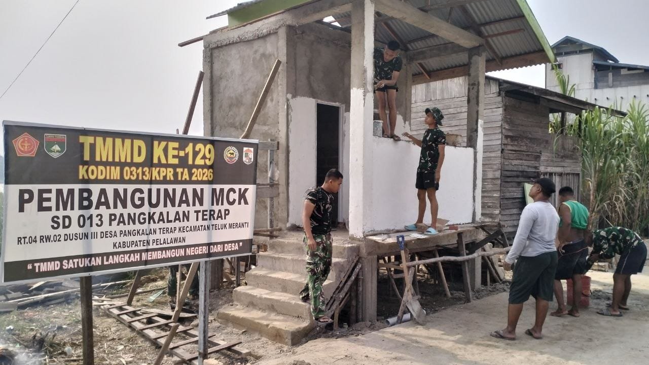 Pembangunan Mandi Cuci Kakus di SD 013 Pangkalan Terap Menuju Penyelesaian