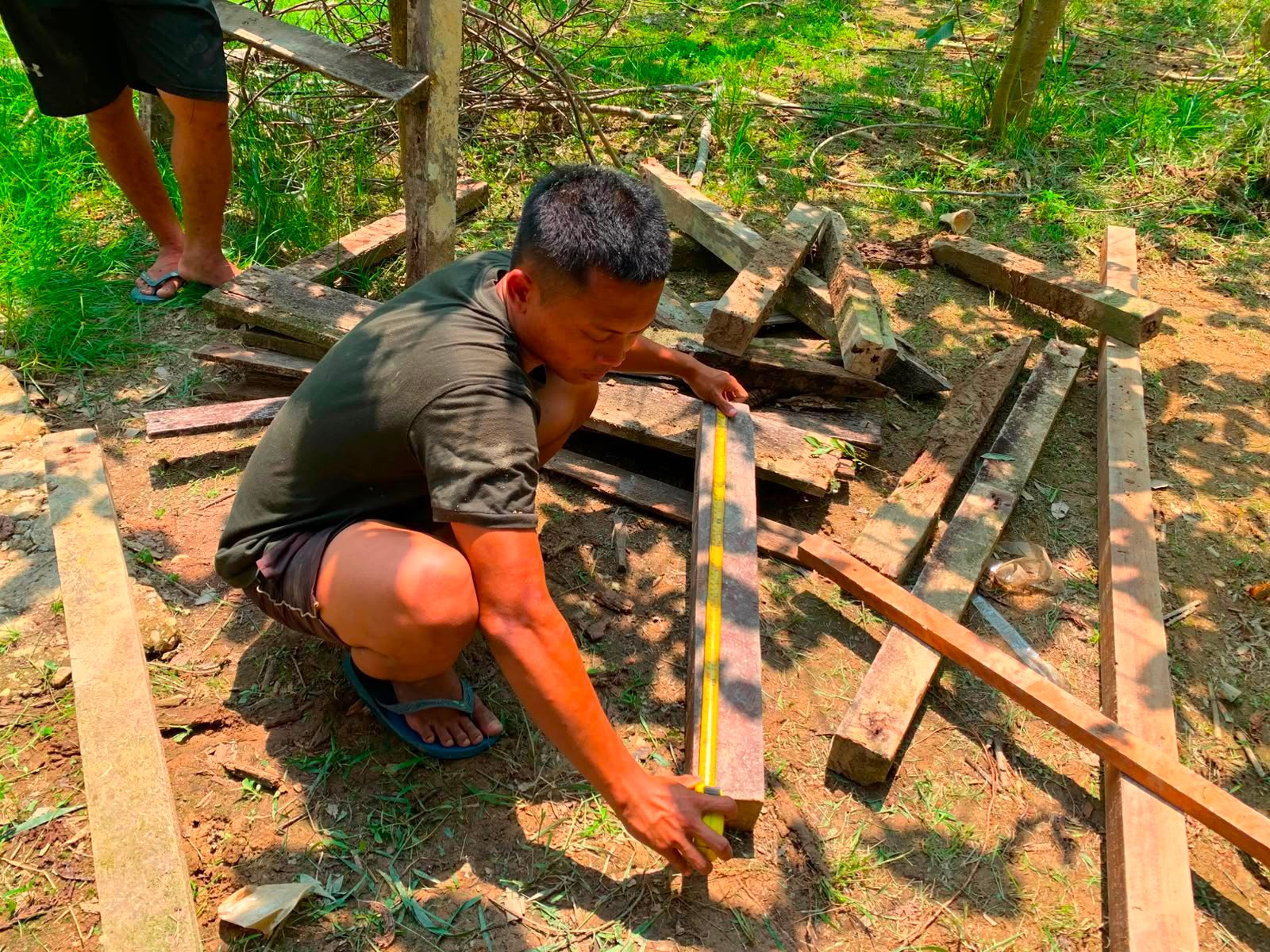 Perkuat Fasilitas Ibadah, Satgas TMMD Rehab MCK Gereja GKII Imannuel di Ulak Pauk