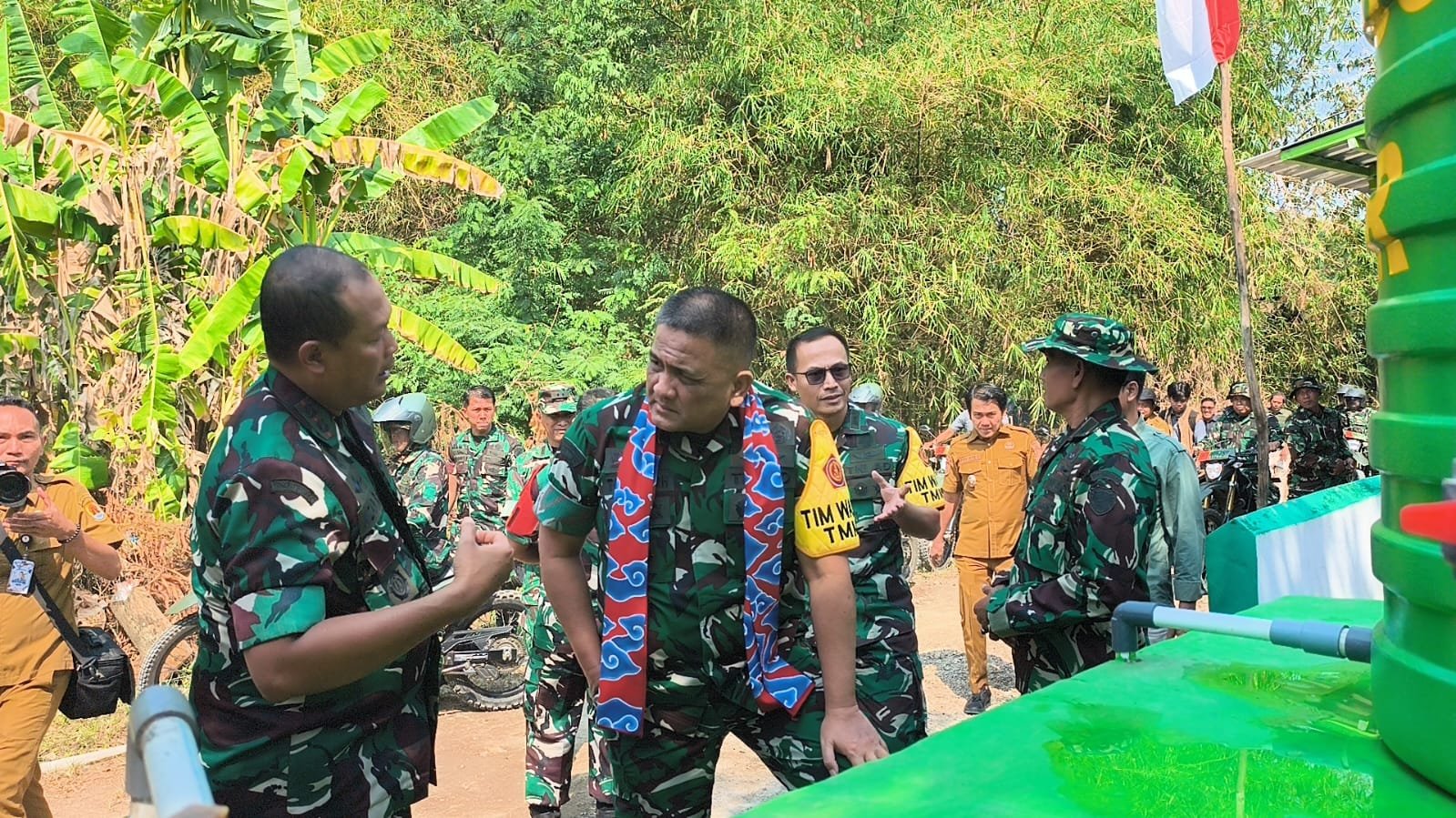 Brigjen TNI Yohanes Toar Pioh Wasev TMMD Mabesad Tinjau Langsung Sasaran TMMD ke-129 Kodim 0620/Kab. Cirebon