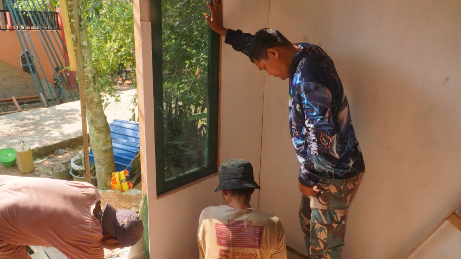 TMMD Hadir untuk Rakyat, Satgas dan Warga Bersama Sempurnakan Rumah Impian