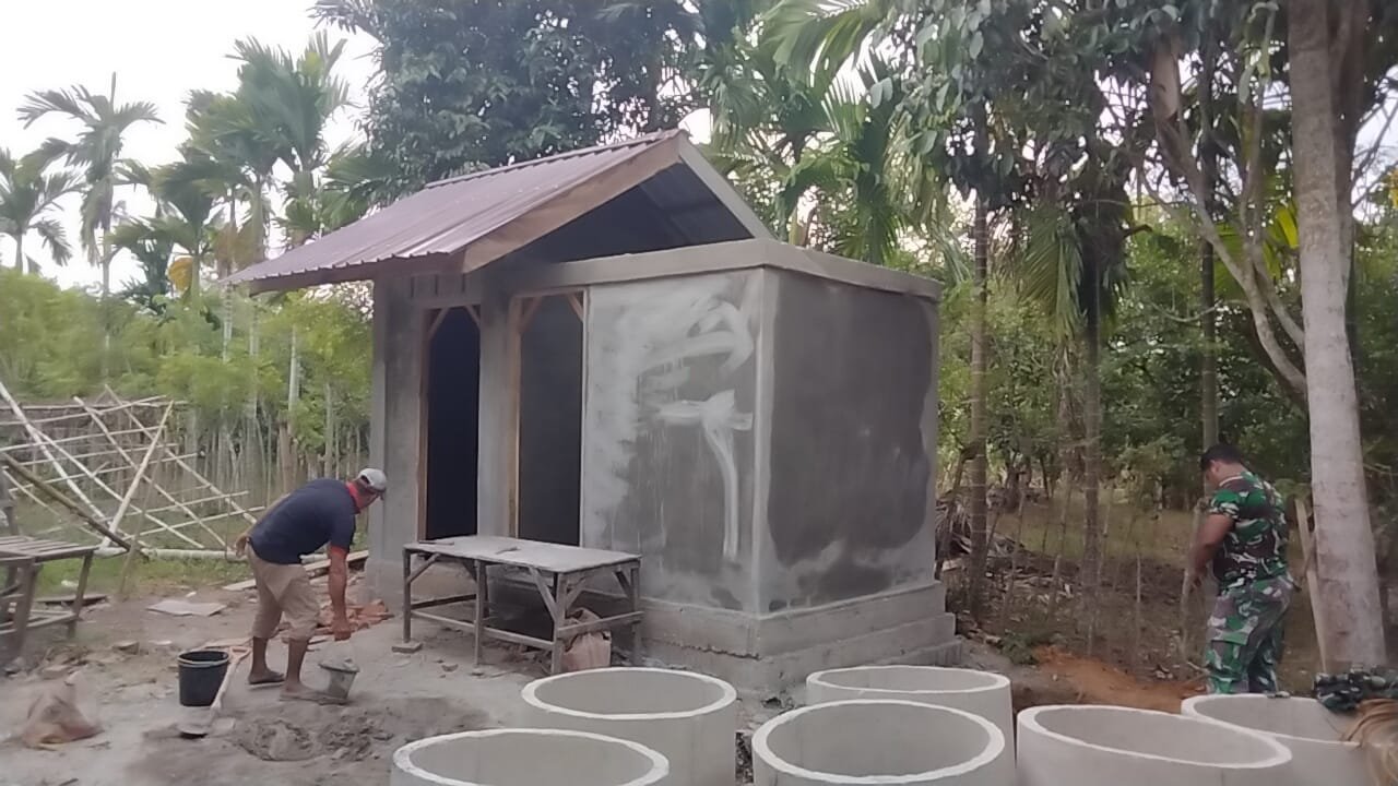 Pembangunan MCK TMMD Ke-129 Kodim 0102/Pidie Capai 65 Persen, Hadirkan Sanitasi Layak bagi Masyarakat