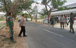 TMMD 129 Bojonegoro, TNI-Polri Bersinergi bantu Pengamanan Pembongkaran Bangunan untuk Rest Area