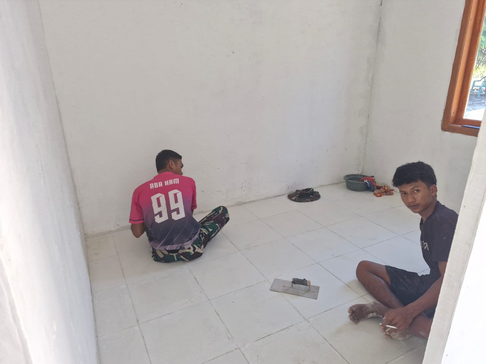Finishing Makin Matang, RTLH Ibu Rodiah Bersiap Jadi Hunian Nyaman