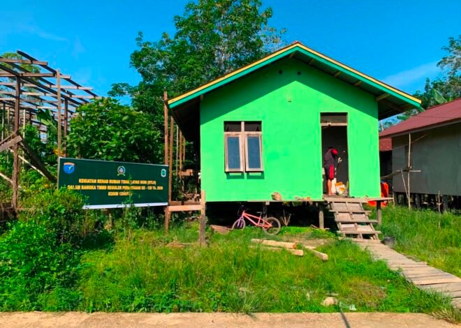 Pengerjaan RTLH Titik 2 TMMD Regtas Ke-129 Kodim 1206/Putussibau Memasuki Tahap Pengecatan