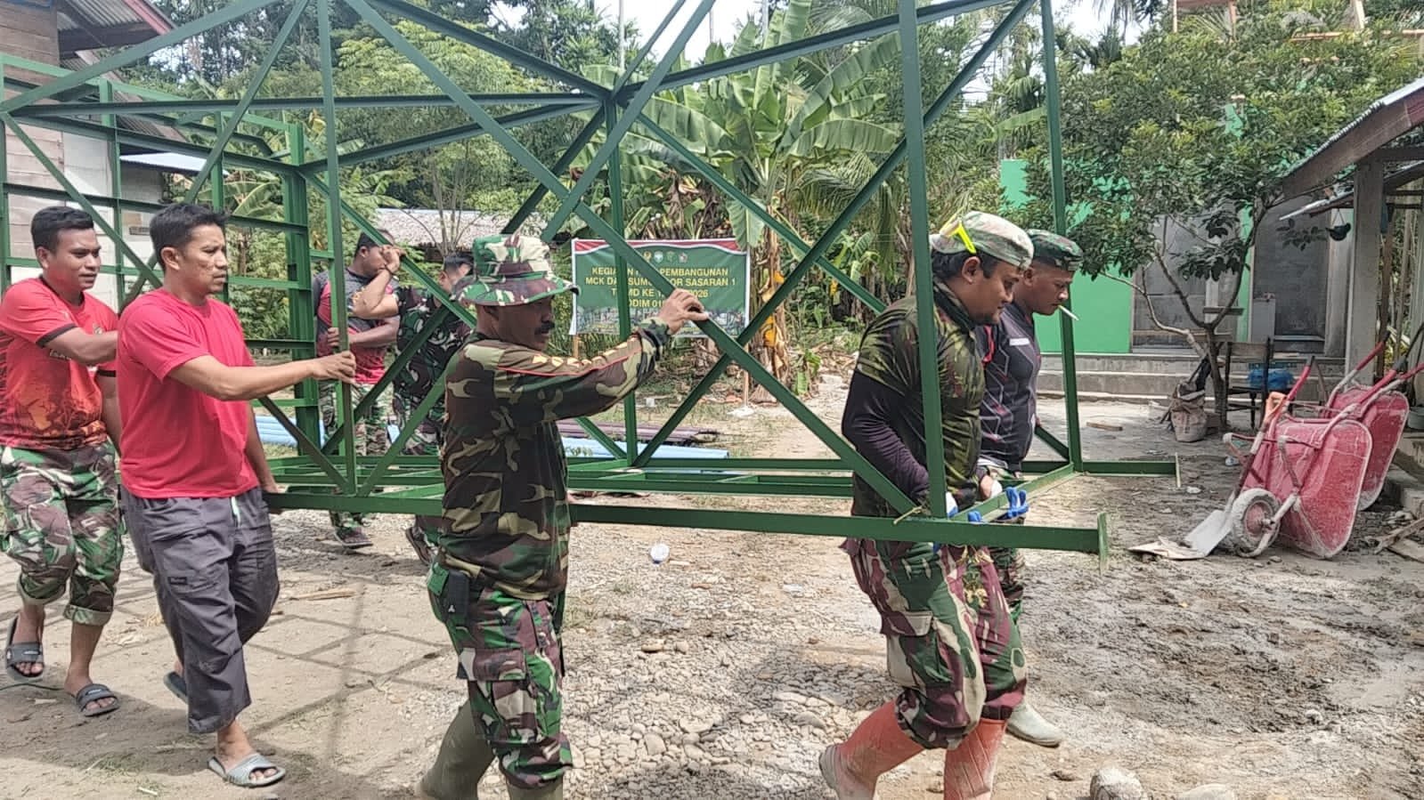 Satgas TMMD ke-129 Giat Pasang Tandon Air dan Tower di Dayah Lhok Panah