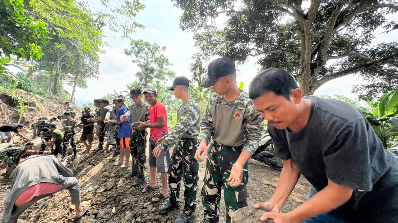 Gotong Royong Jadi Kekuatan Utama Percepatan Pembangunan TMMD 129