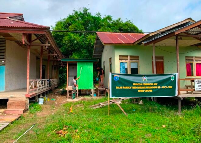 Percepat Finishing MCK, Satgas TMMD Regtas Ke-129 Kodim 1206/Putussibau Genjot Pengecatan