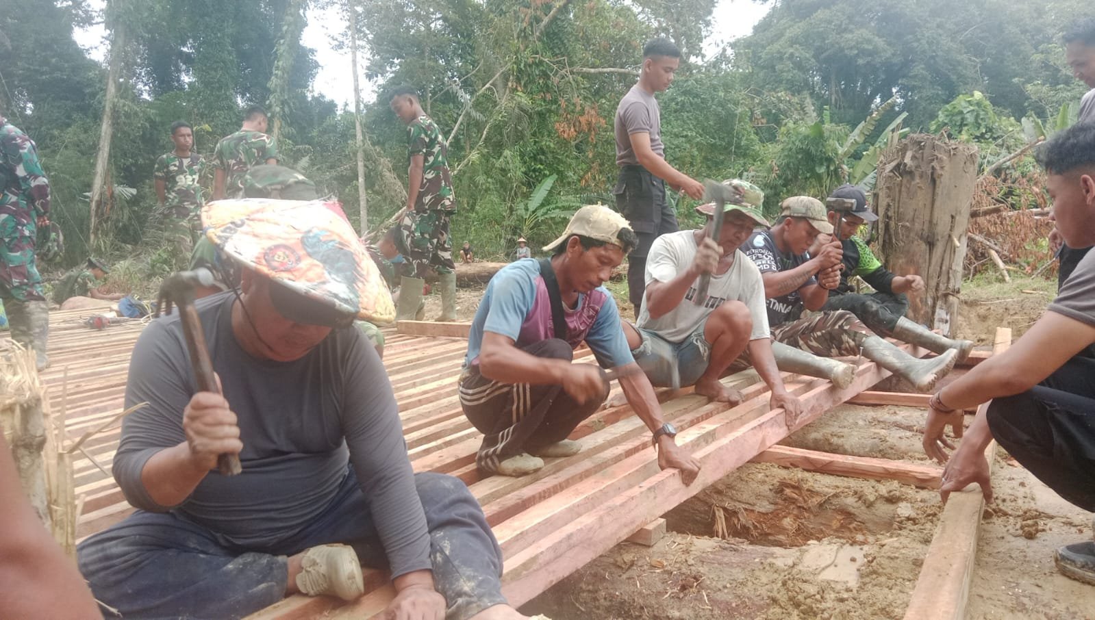 Dikebut Satgas TMMD ke-129 Kodim 1206/Putussibau, Jembatan Bakal Buka Akses dan Gerakkan Ekonomi Warga