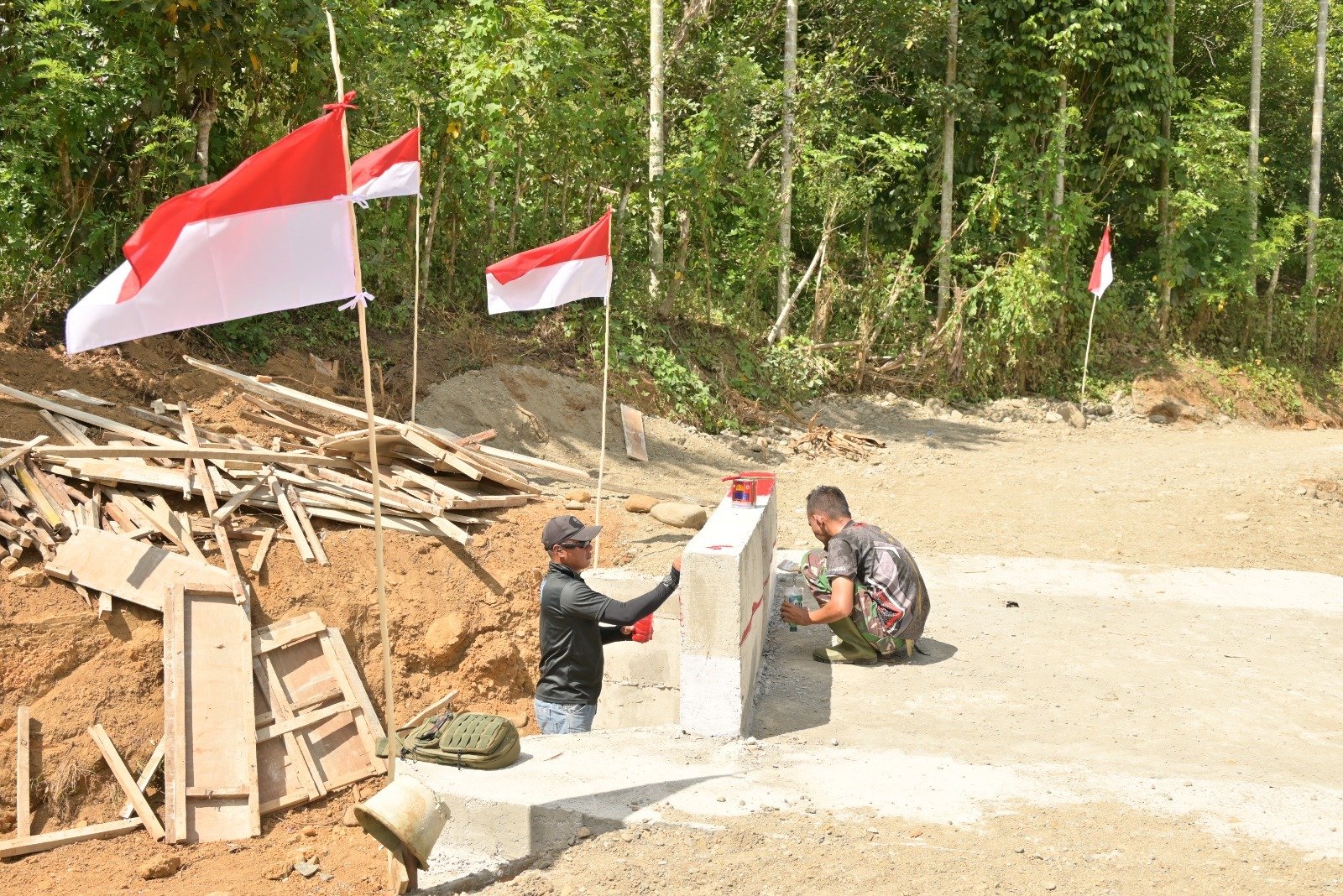 Satgas TMMD Padukan Pembangunan dan Nasionalisme di Desa Lhok Panah