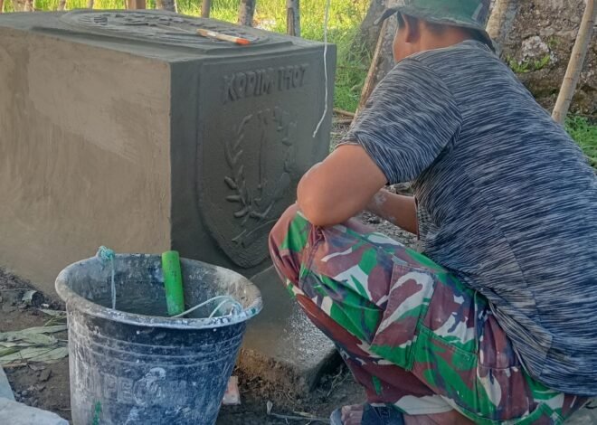 Satgas TMMD ke-129 Kodim 1407/Bone Buat Prasasti di Lokasi RTLH Milik Ibu Rosmina