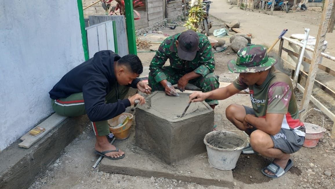 Satgas TMMD ke-129 Kodim 1407/Bone Buat Prasasti RTLH Milik Bapak Bella