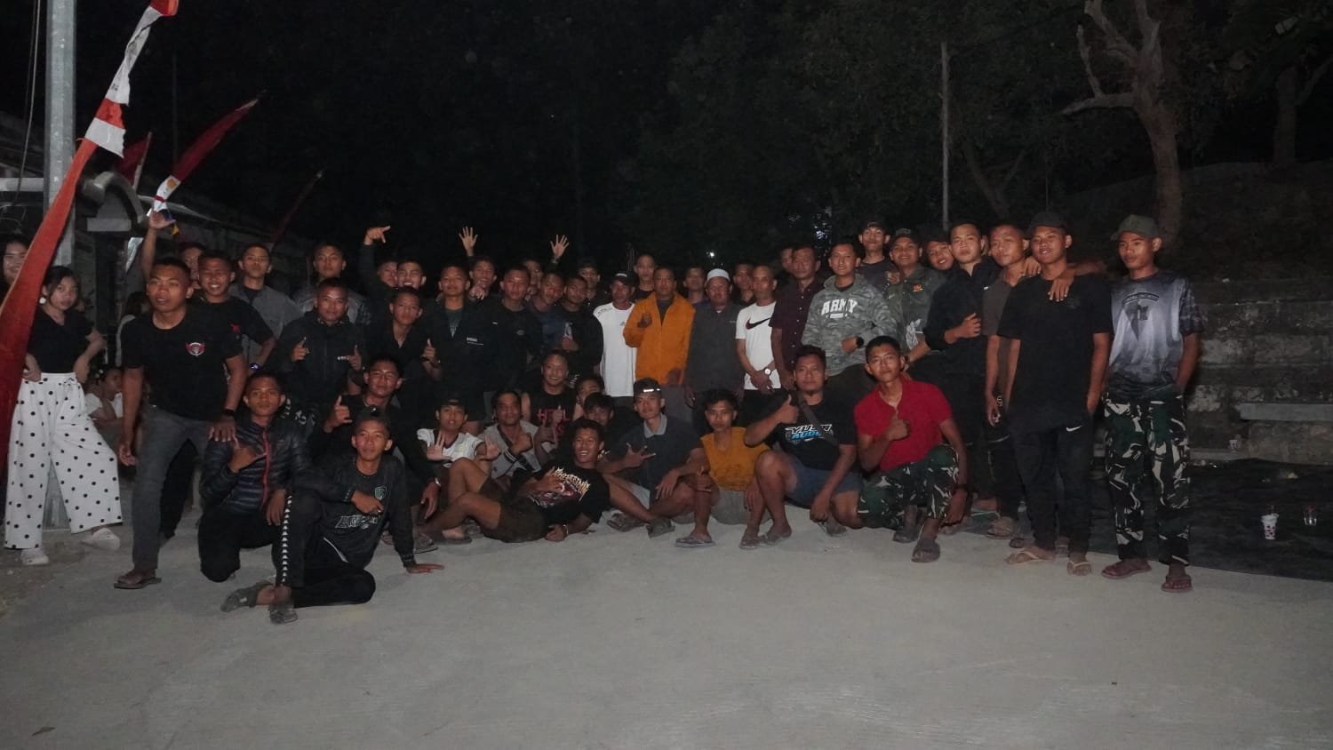 Tawa, Keringat, dan Rajutan Persaudaraan: Saat Lapangan Voli Desa Tlemang Menjadi Saksi Kemunggalan TNI dan Rakyat