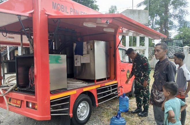 Hadirkan Air Minum Gratis,  Dandim 0102/Pidie : Kehadiran Satgas TMMD Harus Mampu Mengatasi Kesulitan Rakyat”