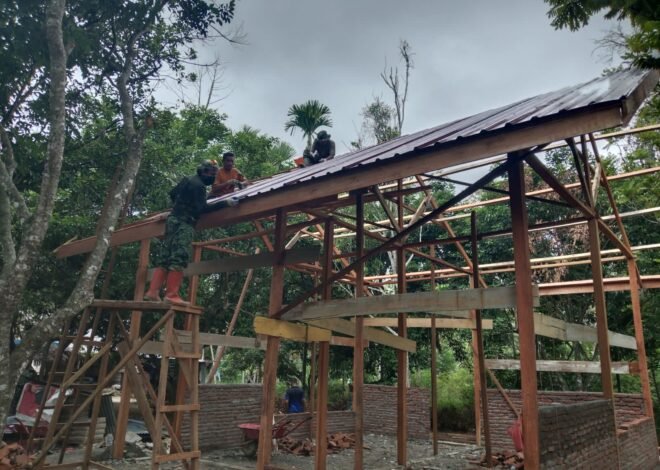 Dari Rumah Reyot Menuju Hunian Layak, Rehab RTLH Ibu Rabumah Kini Memasuki Tahap Pemasangan Atap