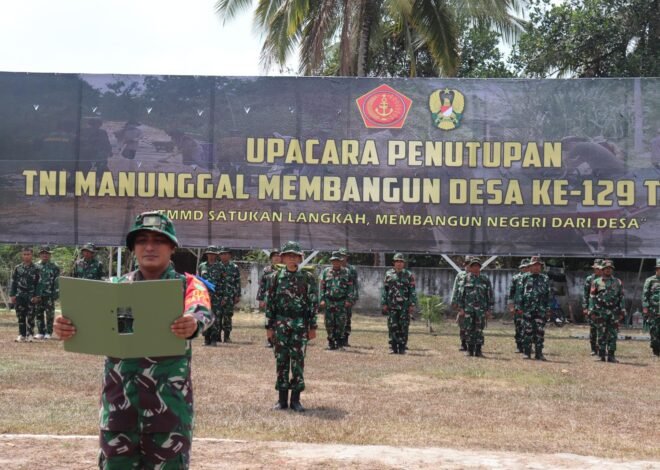 Gladi Bersih Penutupan TMMD ke-129, Dansatgas Letkol Inf Roni Faturohman bacakan Naskah.