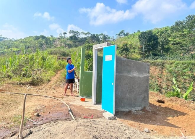 Gotong Royong Satgas dan Warga Percepat Pembangunan MCK Kampung Cigombong