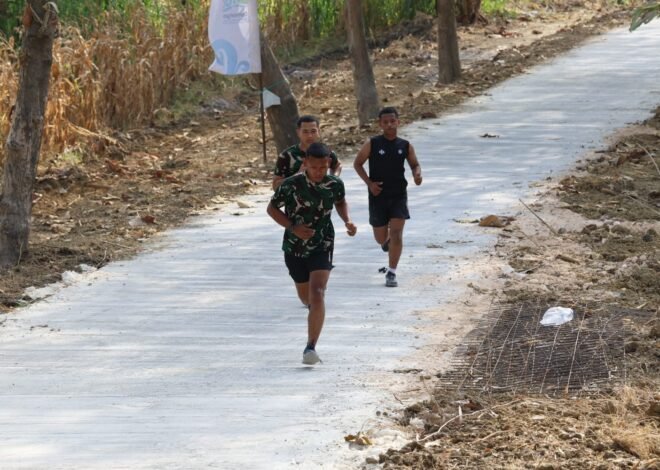 Jaga Kebugaran dan Stamina, Prajurit Satgas TMMD 129 Rutin Jogging Sore Usai Rampungkan Pengerjaan Fisik