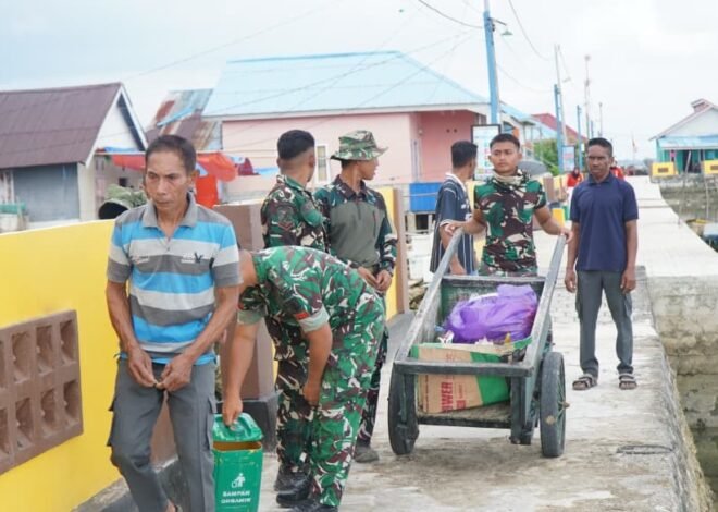 Satgas TMMD Ke-129 Kodim 1311/Morowali Laksanakan Pembersihan Lingkungan Bersama Warga