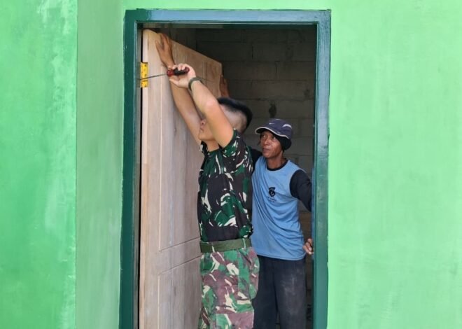 TMMD Ke-129 Wujudkan Impian Masyarakat, RTLH Milik Sandri Masuki Tahap Pemasangan Pintu