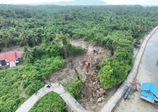 Pembukaan Jalan TMMD Ke-129 Kodim 1311/Morowali Tembus Perkampungan Kepulauan Umbele