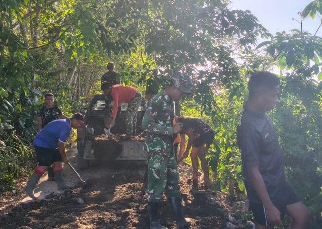 Satgas TMMD Ke-129 Kodim 1011/Kuala Kapuas Percepat Penimbunan Jalan Demi Kelancaran Akses Warga