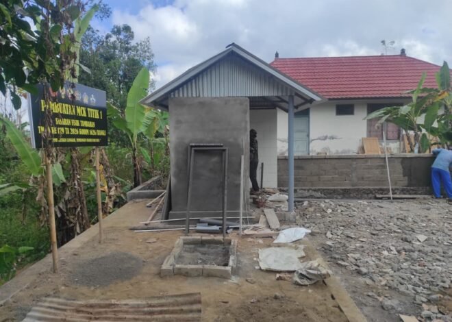 Gotong Royong Satgas TMMD dan Warga Percepat Penyelesaian MCK di Desa Sekardadi