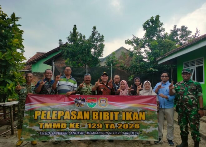 Satgas TMMD Lepas Ribuan Bibit Ikan, Warga Pinang Jaya Mulai Optimistis