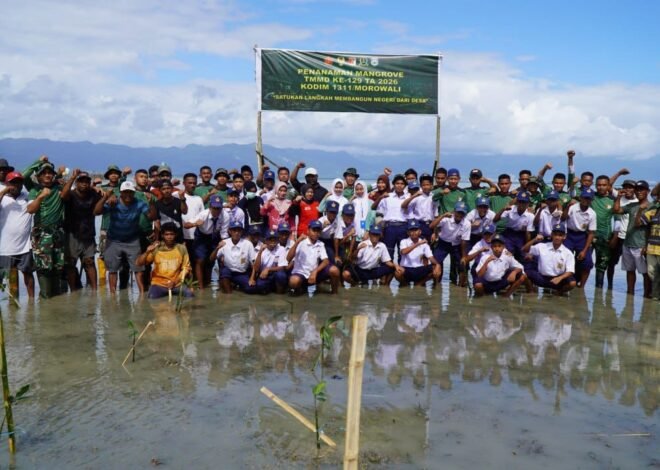 Satgas TMMD Ke-129 Kodim 1311/Morowali Bersama Warga Tanam 1.000 Pohon Mangrove di Kepulauan Umbele