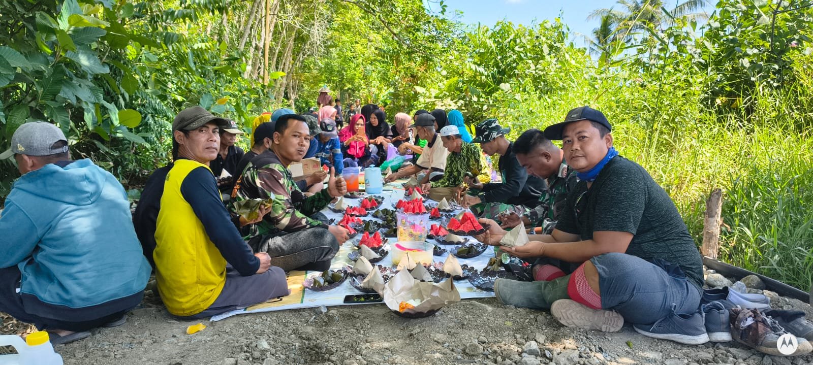 Warga Desa Bandar Raya Gelar Syukuran, Wujud Syukur atas Perbaikan Jalan TMMD Ke-129