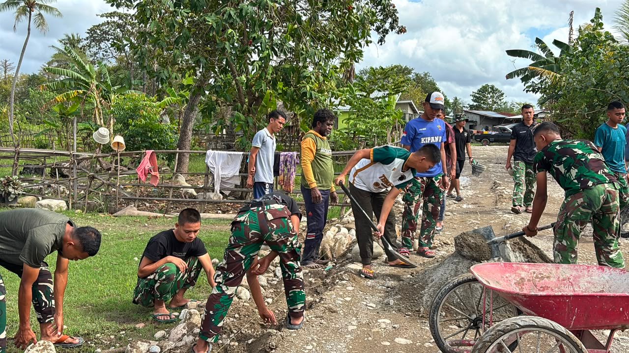 Wujud Kemanunggalan TNI-Rakyat, Satgas TMMD Kodim Belu Genjot Pembangunan Jalan Usaha Tani