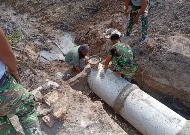 Gotong Royong Satgas TMMD dan Warga Percepat Pemasangan Gorong-Gorong Penunjang Mobilitas Desa