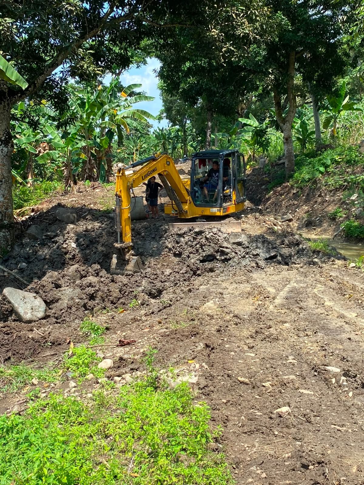 Jelang Penutupan TMMD Ke-129, Pembukaan Jalan Tani Hampir 3 Kilometer di Desa Liang Bunyu Capai Tahap Finishing