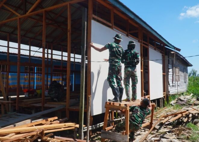 Satgas TMMD dan Warga Wujudkan Rumah Layak Huni Lewat Pemasangan Kalsibut