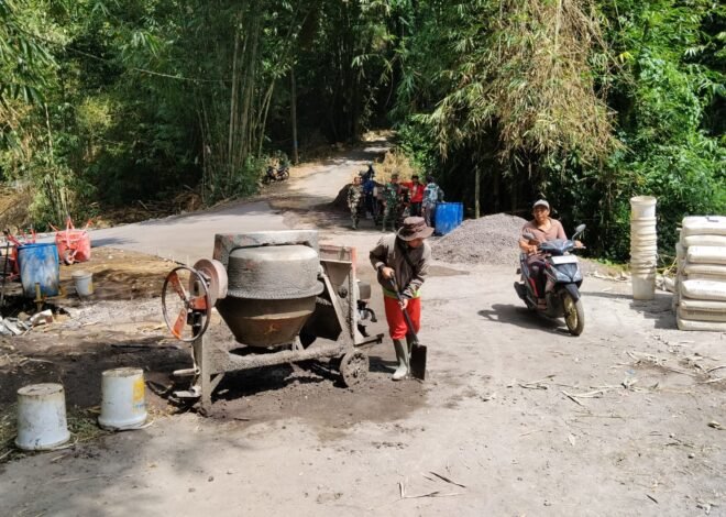 Gotong Royong Satgas TMMD dan Warga Sekardadi Wujudkan Kemanunggalan TNI-Rakyat