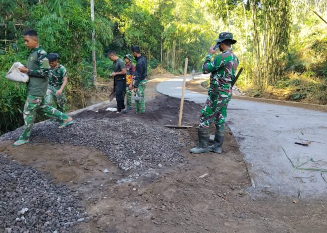 Jaga Kualitas Infrastruktur, Satgas TMMD Ke-129 Kodim 1626/Bangli Maksimalkan Penataan Bahu Jalan