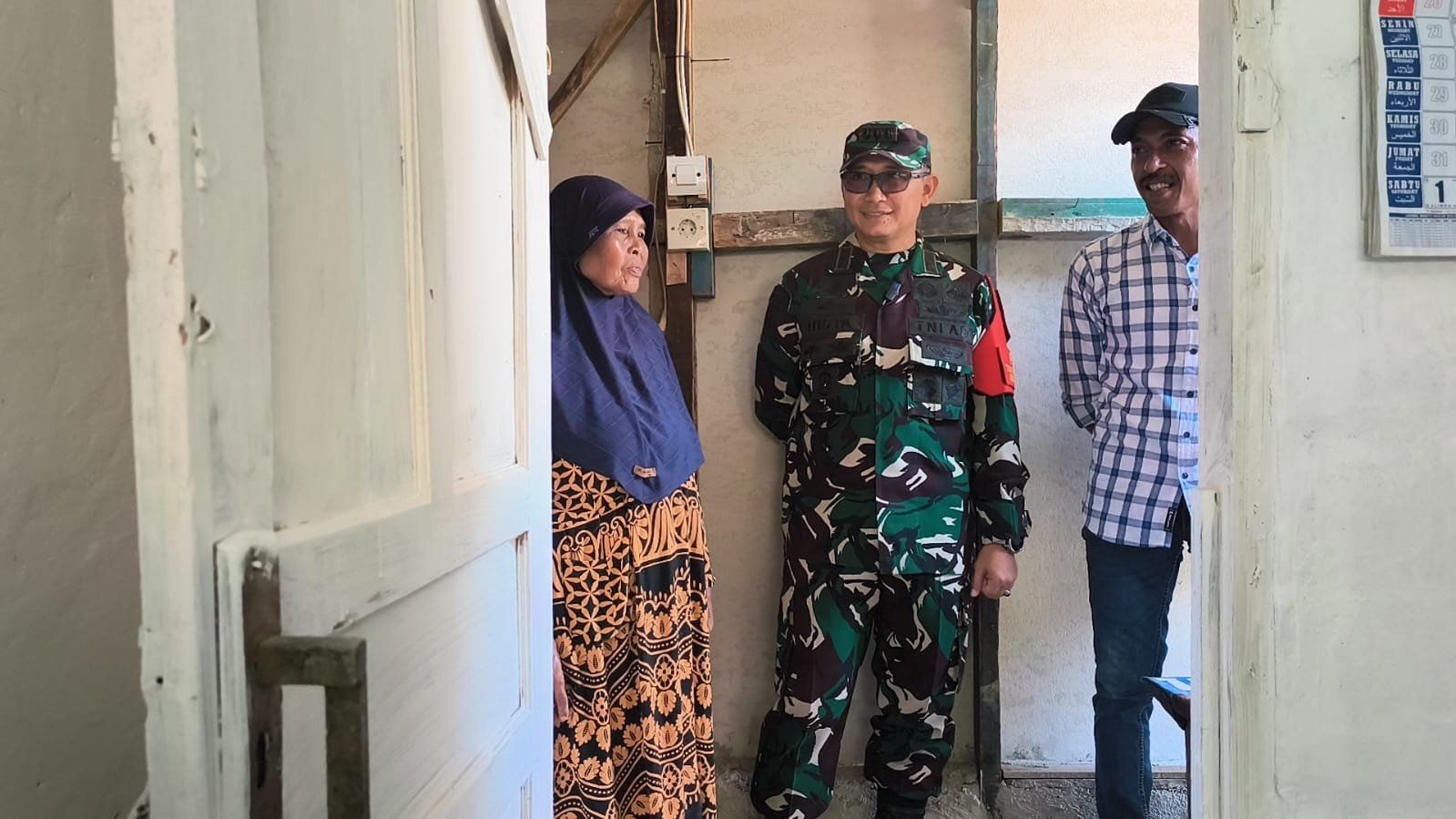 Pastikan TMMD Berjalan Optimal, Danrem 063/Sunan Gunung Jati Tinjau Langsung Pelaksanaan TMMD ke-129 Kodim 0620/Kab. Cirebon di Desa Luwung Kencana