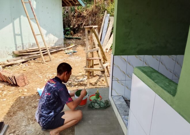 TMMD Ke-129 Kodim 0608/Cianjur Kebut Penyelesaian MCK 03, Tahap Pengecatan Jadi Penanda Proyek Hampir Rampung