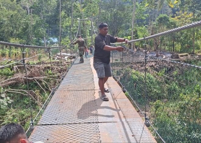 Pemasangan Jaring Pengaman Jembatan Gantung TMMD ke-129 Masuki Tahap Penyempurnaan