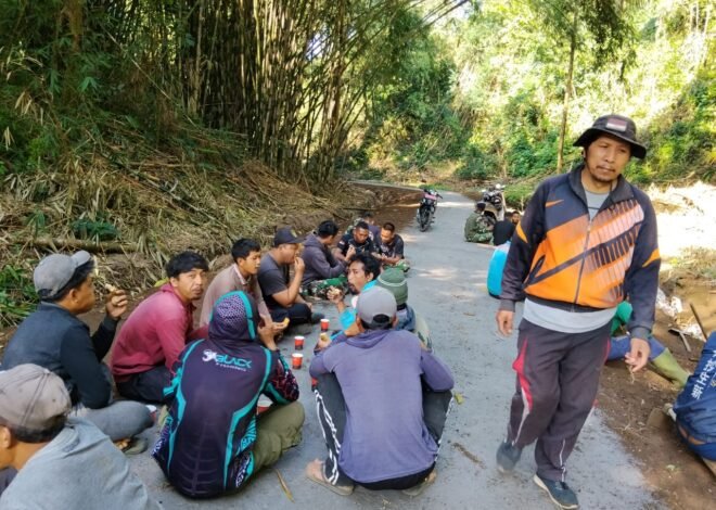 Obrolan Santai Satgas TMMD dan Warga Bangun Kedekatan Tanpa Sekat