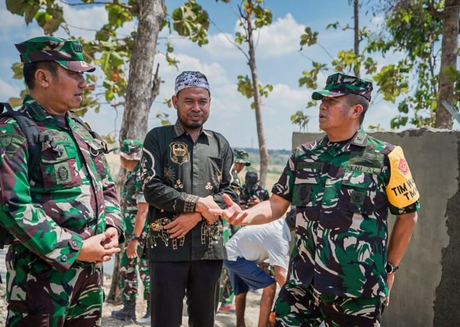 Tinjau progres pembanguna  tandon air dalam pelaksanaan TMMD ke 129 Kodom 0812. Ini pesan Tim Wasef saat peninjauan