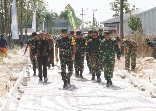 Tinjau Langsung Pembangunan Jalan Rabat Beton, Tim Wasev TMMD 129 Pastikan Kualitas Konstruksi Akses Desa Tlemang Tepat Mutu