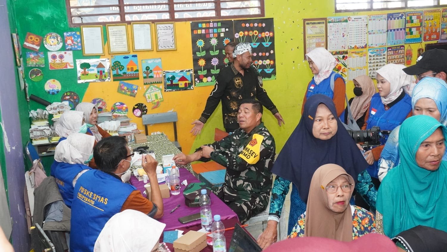 ​Gelorakan Kemunggalan TNI dan Rakyat: Waaster Kasal Pimpin Tim Wasev TMMD ke-129 Tinjau Desa Tlemang Lamongan
