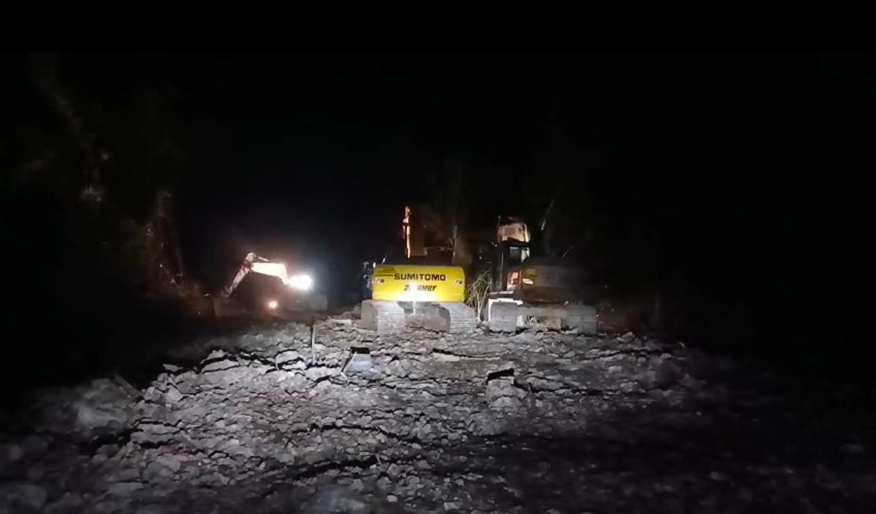Satgas TMMD Ke-129 Kodim 1311/Morowali Lembur Malam Kejar Penyelesaian Pembukaan Jalan